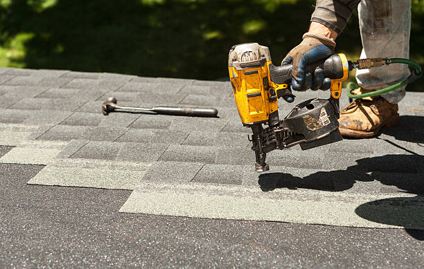 Best Flat Roof Repair Services  in Schulenburg, TX